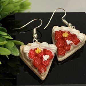 Pie Earring, Strawberry Earring, Strawberry Pie Earring, Fruit Earring, Gift